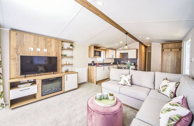 This stunning holiday home with a double bedroom and en suite W.