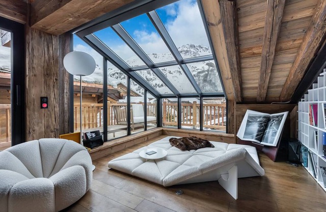 5* Design Chalet with pool, hammam, cinema and parking in Val d'Isère