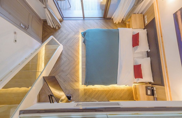 Heinemann Hotel loft suite with two king beds A306— with a jacuzzi and a local