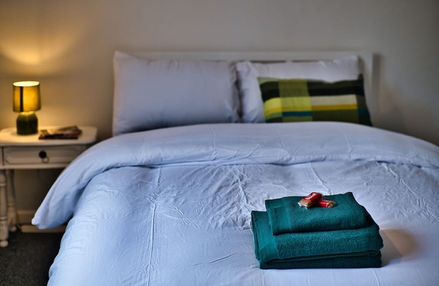 Stylish Stratford London E15 Stay Sleeps 4 + Near Tube & City