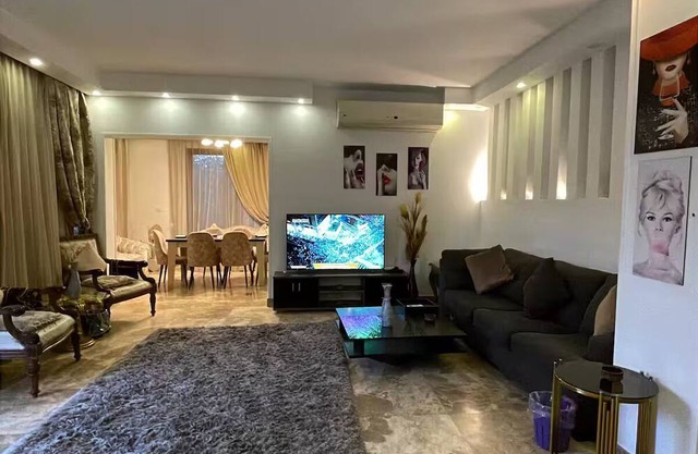 Villa 4 rooms inside El Geria