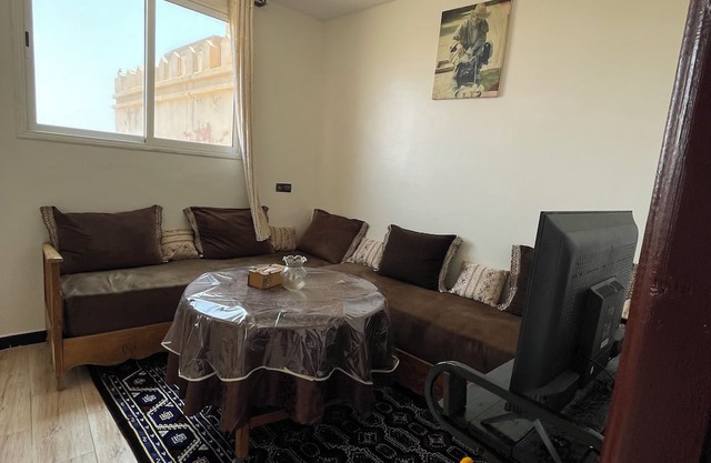 Spacious apartment with sea view