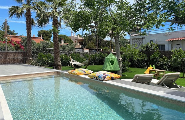 Crystal Private Pool House
