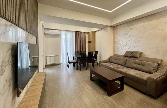 Lux 2 Bedroom in high rise new build near city centre