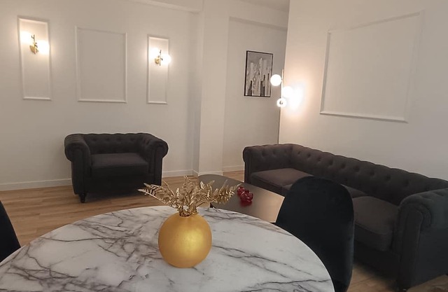 Apartment Ancha de Gracia Center