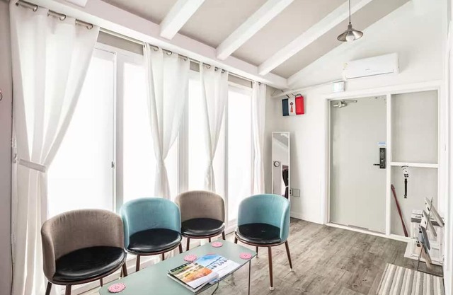 COZY - 2 Bedrooms - Elevator/Terrace in Heart of Hongdae- 4 mins walk to subway