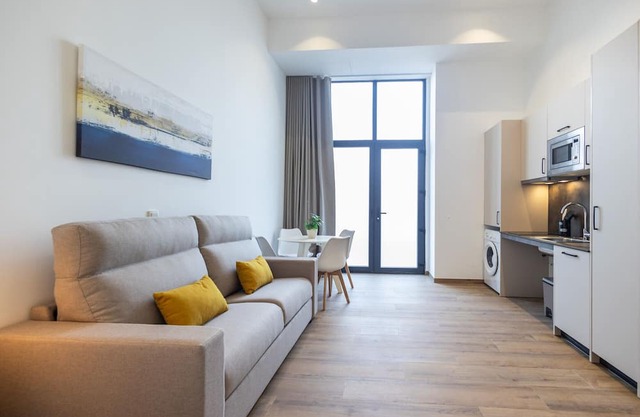 Les arts Turia 1 by Concept Flats