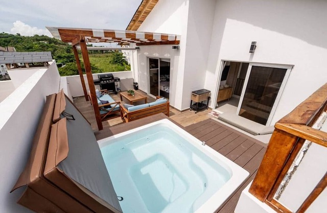 OceanBreeze 3Bd|3BathPenthouse