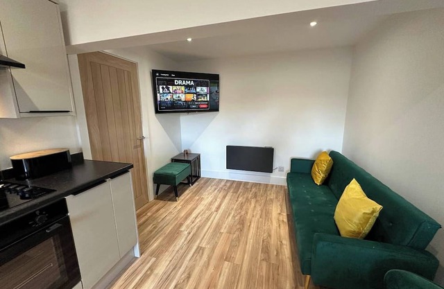 6 Guests-Free Parking-20min Manchester City Centre