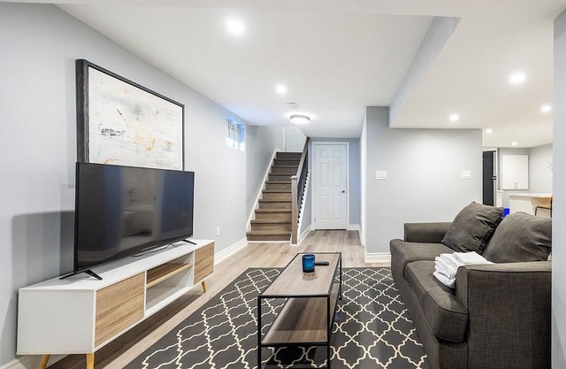 Cozy 3BR Basement w/2 Baths