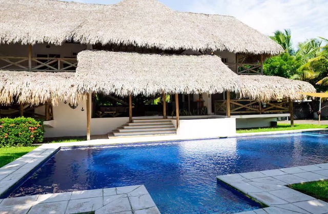 Villa Ensueño, Monterrico