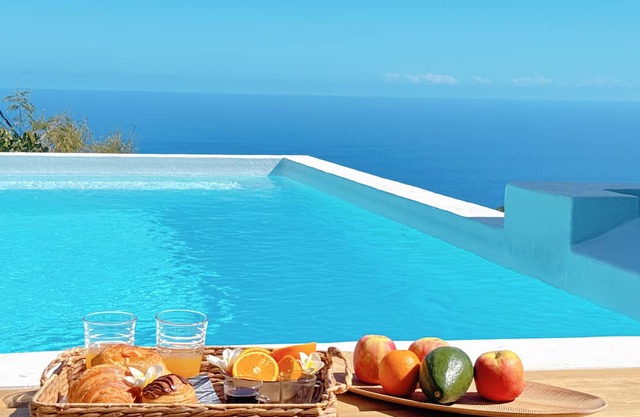 Villa Camomille Ocean view 8 minutes from the center of Saint-Leu and its lagoon