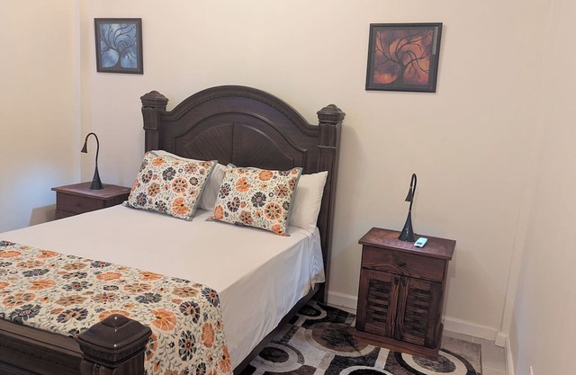 Tranquil 3-bedroom house with AC in Saint John's