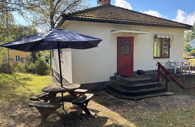 Hus Björk in Fågelfors - Cozy Swedish house with wood-burning stove, table tennis & I