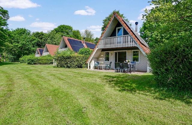 Comfortable 6-person bungalow with dishwasher and washing machine, located by greenery or water in the Vechtdal – enjoy comfort and plenty of activities for all ages!