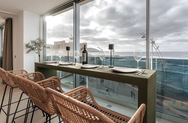 Luxury Suite on Las Canteras Beach