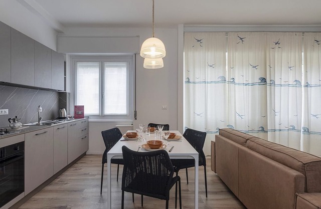 Quinto Modern Flat by Wonderful Italy