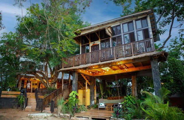 Unique Treehouse Cabin with Ocean Views on West End Negril; Romantic Escape