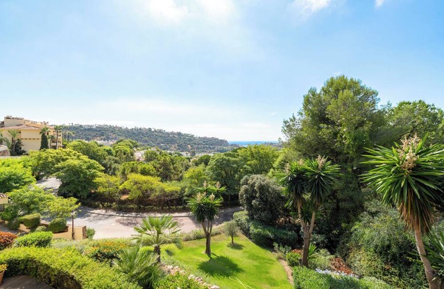 Los Pinos 104 - Beautiful 3 BR with pools near Marbella