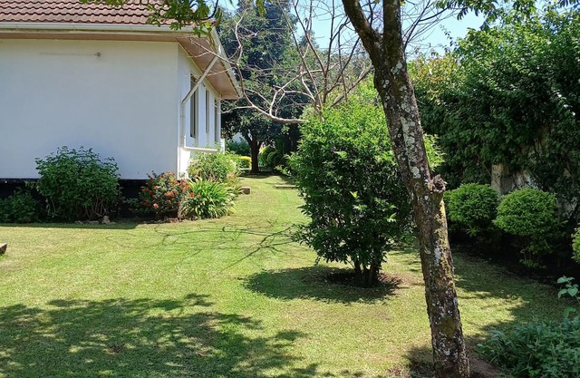 Beautiful 5-bedroom house in Arusha City Centre in a quite residential area.