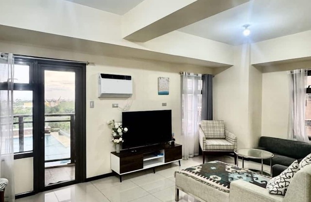 Radiance Manila bay 2 br & 3 bath