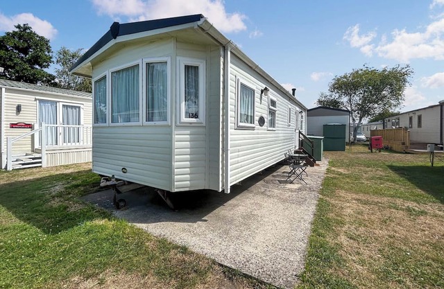 2 bedroom accommodation in Burnham-on-Sea