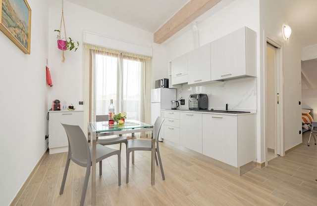 A10 Rainbow|Spacious and modern studio apartment|13km Rho Fiera-18km Milan-40km MXP