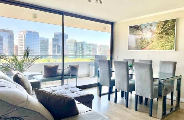 Executive Park w/Private Gym, Office & City View