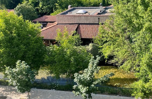 Chic 3-bedroom apartment and AC in marvelous Mostar