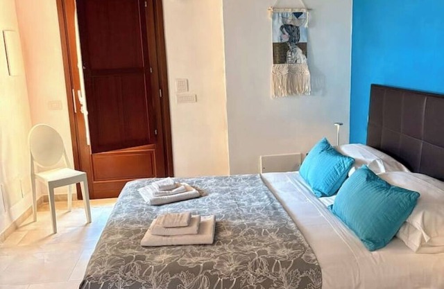 two-room apartment with small beam (37 sqm)