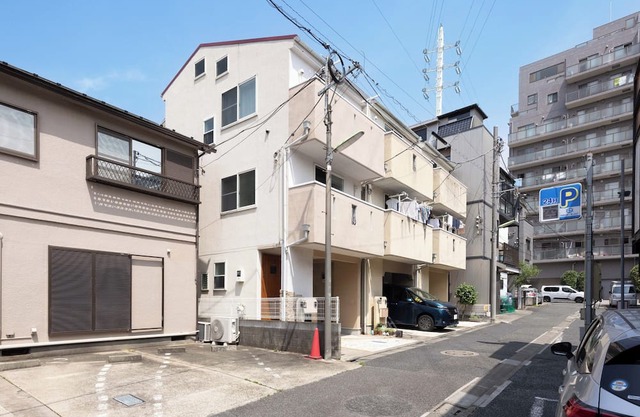 Heart of Sangenjaya, Tokyo | 2 Stops to Shibuya