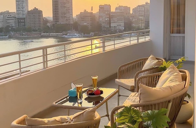 Luxury 5-Star 3BR Nile View Apartment in Cairo