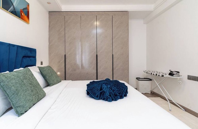 Luxury 3BR Apartment at 108 Riverside Drive