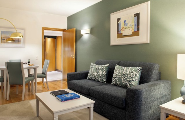 Relax at Altis Suites! 3 Spacious Units, Kitchenettes Included, Pets Allowed!