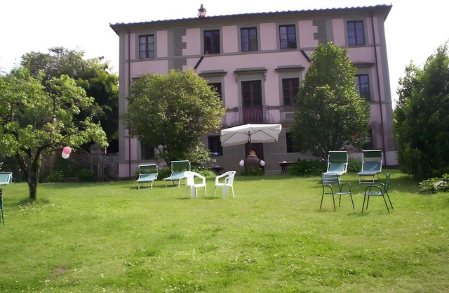 Villa 'Unis' with Shared Pool, Private Garden and Wi-Fi