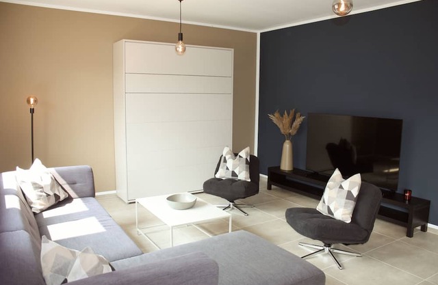 Stylish living - job & vacation