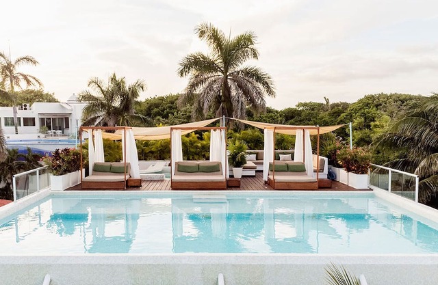 Vista Estate: Incredible Villa 1 Block from Beach, Perfect for Groups + Events