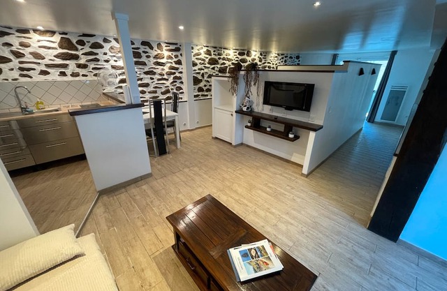 Studio "La Grange - Laruns" with Private Terrace and Wi-Fi