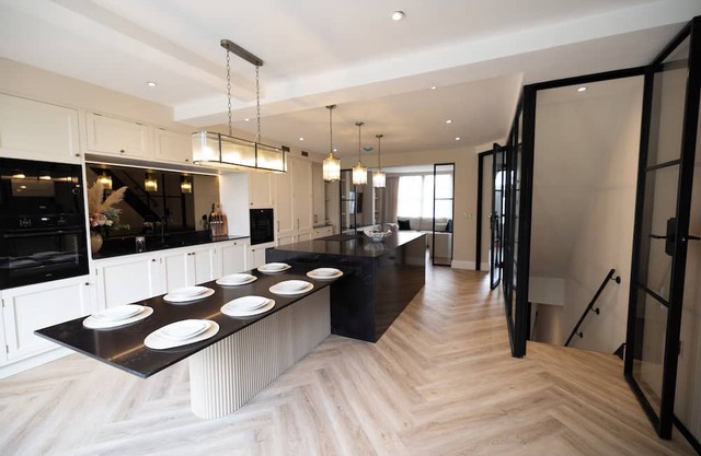 The Oak Dene is a beautifully designed retreat in High Lane that blends sophisticated style with everyday comfort. Finished to an exceptional standard and a calm neutral palette that creates a sense of modern elegance from the moment you walk in.
