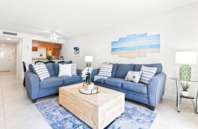Coastal Comfort Steps from Cocoa Beach Pier W/Heated Pool, BBQ Grills & Private Balcony