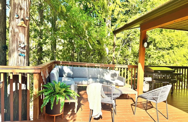 Family friendly Lakefront resort with boat slip