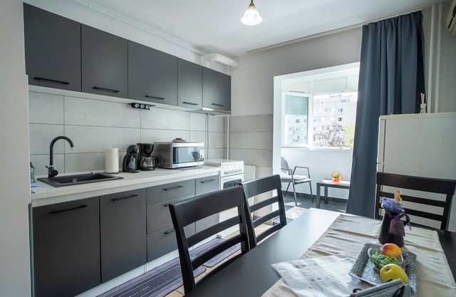 Rustic & Spacious 3BR Apartment