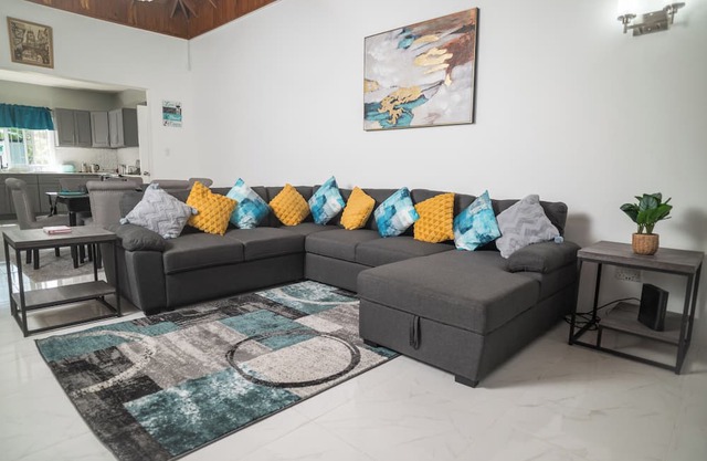 RVR Homes - Greenwood. St. James “Your Perfect Getaway Awaits”