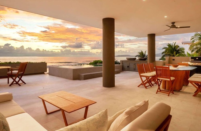 Anera: Seaside Luxury Retreat with Ocean Views