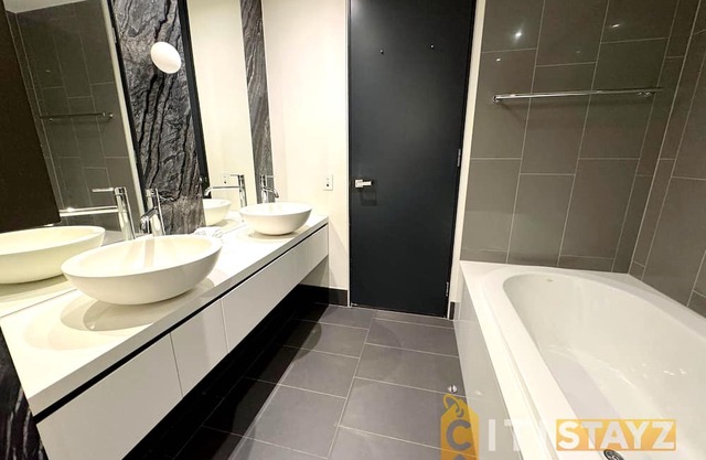 Nice in New Acton - 2bd 2bth Apt