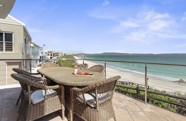 Tenos On Calypso 16 - Five Bedroom House, Sleeps 9