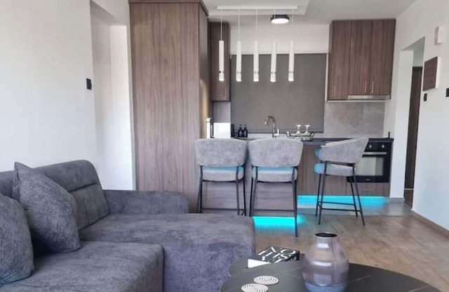 Duke's Luxury suite full furnished apartment