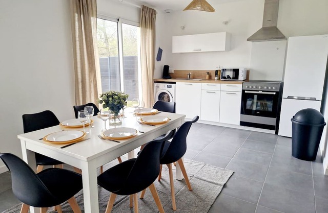 Single-storey 3-bedroom house with garden in the heart of La Gacilly