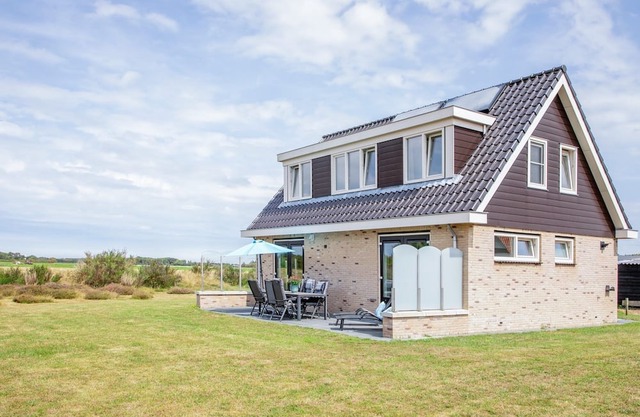 Stylish Texel Escape with Spa