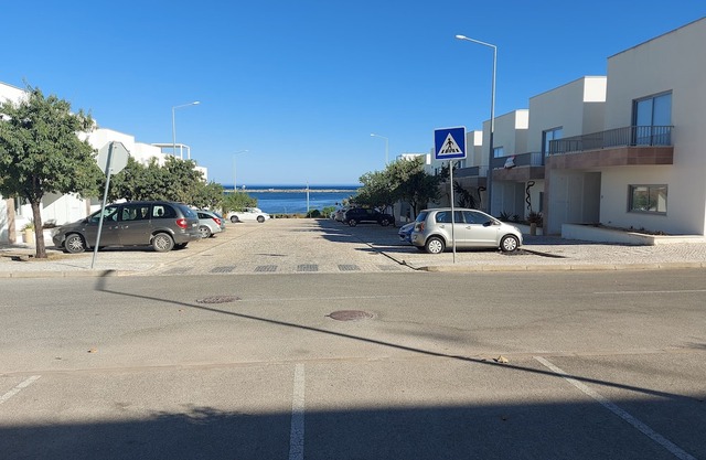 Perfectly located family home. Close to the town and the beaches.